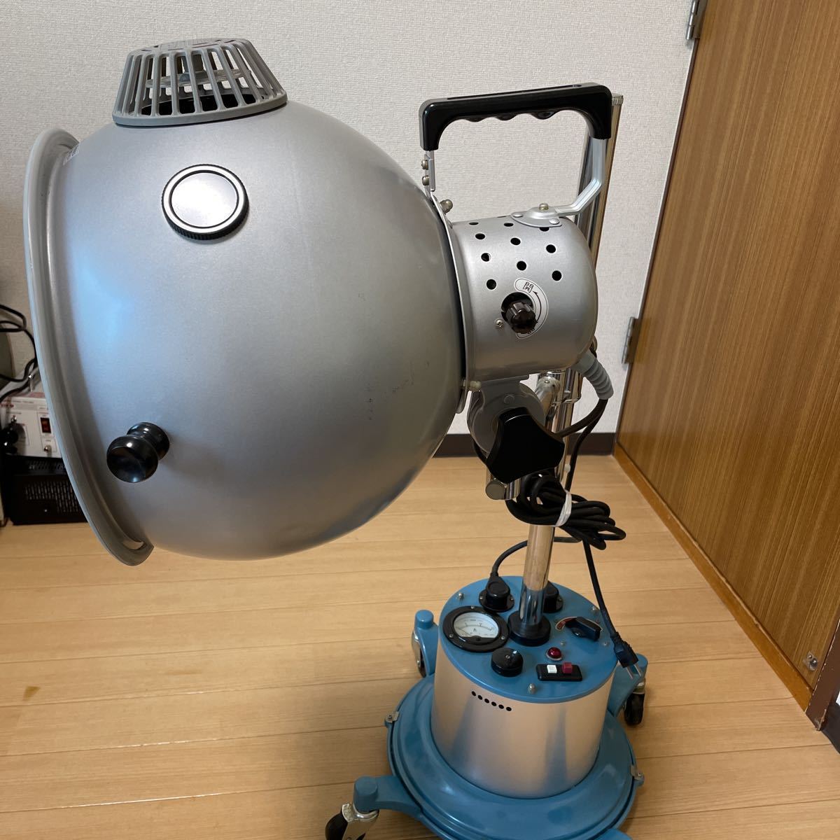 コウケントー 光線治療器 家庭用炭素弧光灯治療器 黒田製作所 お コウケントー 光線治療器 家庭用炭素弧光灯治療器 黒田製作所 お
