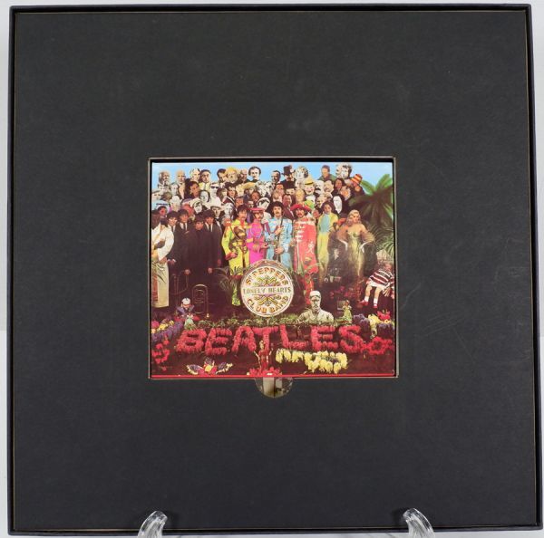 e2393　ビートルズCD『Sgt. Pepper’s Lonely Hearts Club Band』ビートルズ　CD　缶バッジ付き_画像3