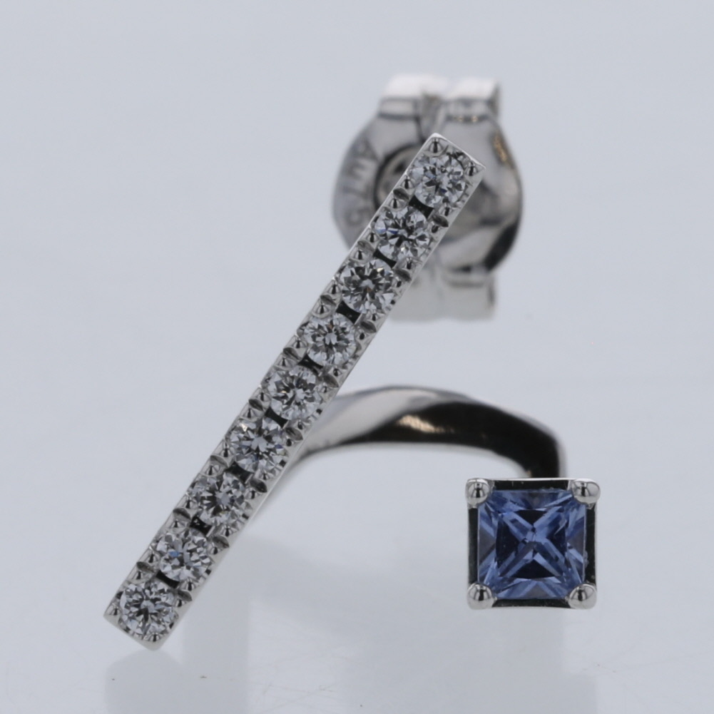 アーカー ピアス ティナレイカレ ブルーサファイア 0.04ct D 0.03ct