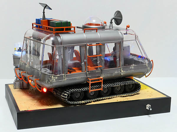 電飾完成品】宇宙家族ロビンソン・宇宙探検車チャリオット 電飾完成品】宇宙家族ロビンソン・宇宙探検車チャリオット