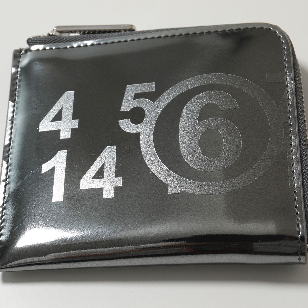 新品 MM6 メゾンマルジェラ コインケース ロゴ L字ファスナー ミニ財布