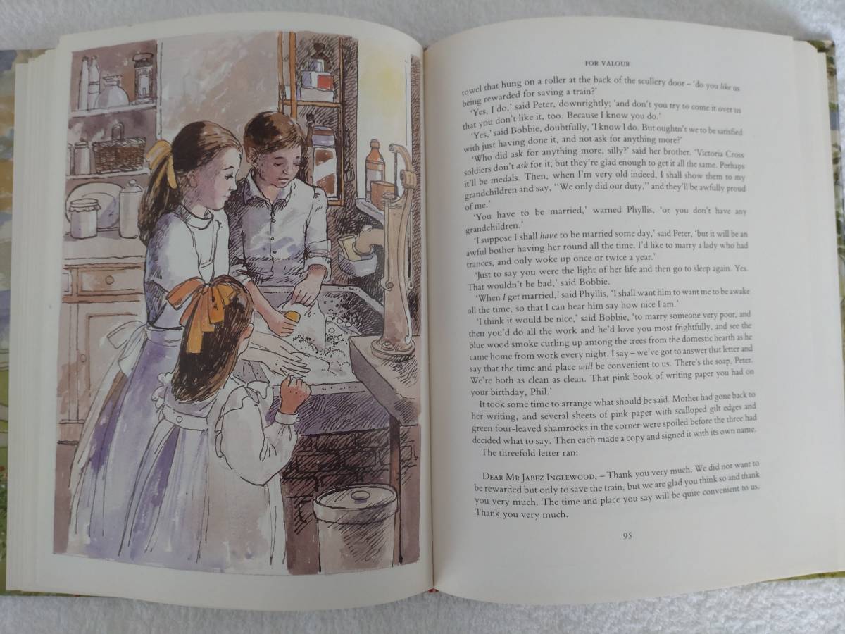 洋書　英語　児童書　「The Railway Children」　_画像4