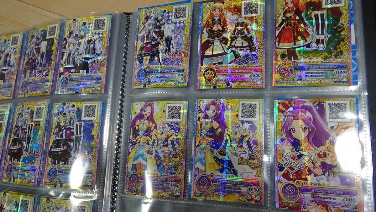 アイカツカード 1031枚 大量 ファイル7冊付き 未使用785枚/中古 アイカツカード 1031枚 大量 ファイル7冊付き 未使用785枚/中古