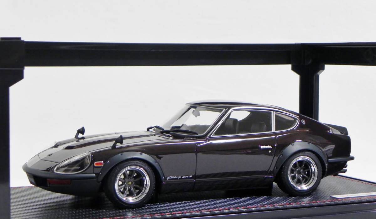 IG 2454 1/18 Nissan Fairlady 240ZG (HS30) Maroon With Engine WEB