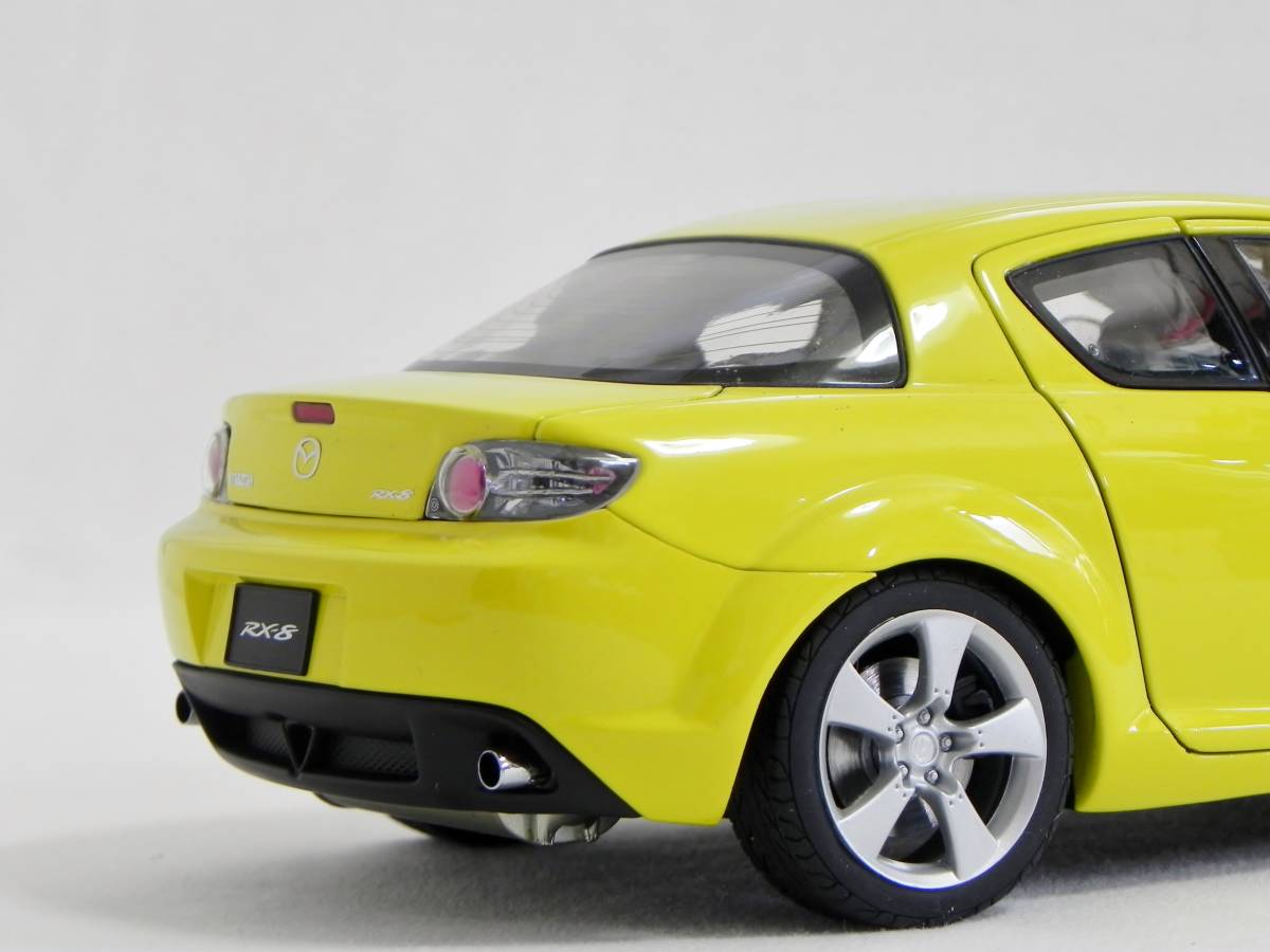 オートアート 1/18 マツダ RX-8 2003 ライトニングイエロー 右 オートアート 1/18 マツダ RX-8 2003 ライトニングイエロー 右