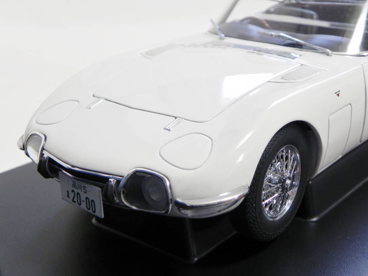 ミニカー 1 18 トヨタ2000GT Autoart 007ジェームズボンド 007は二度