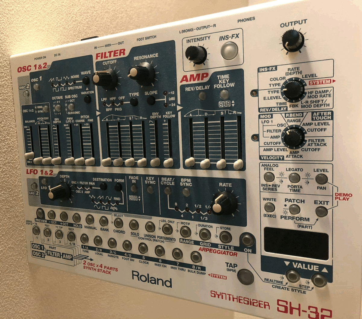 ヤフオク! - Roland SH-32 シンセサイザー 音源モジュール