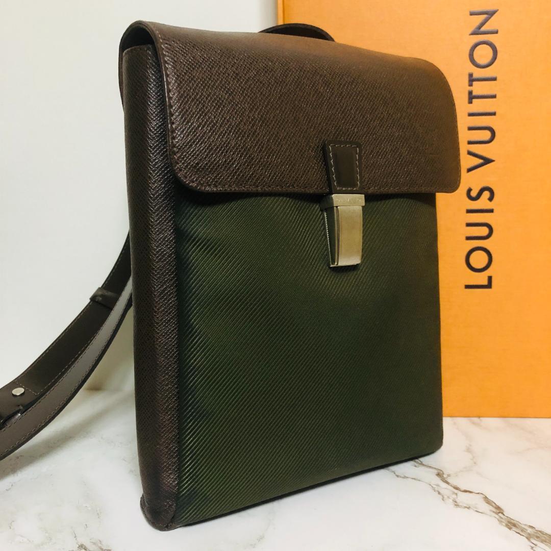 1円～【美品】ルイヴィトン　Louis Vuitton　タイガ　サラトヴPM　M30892　ショルダーバッグ　斜め掛け　22e28_画像1