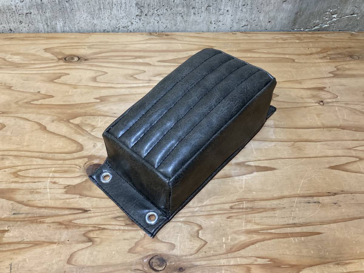 ソロシート ピリオンパッド VTG BK 新品 トライアンフ 883 タック