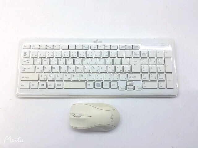 富士通 ワイヤレス キーボード SK-9063 とSM-9066 マウス　セット & 通電OK_画像1