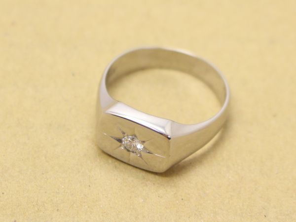 高品質ダイヤ0.13ct　PT850　10.7g　印台　メンズ　リング　17.5号　美品