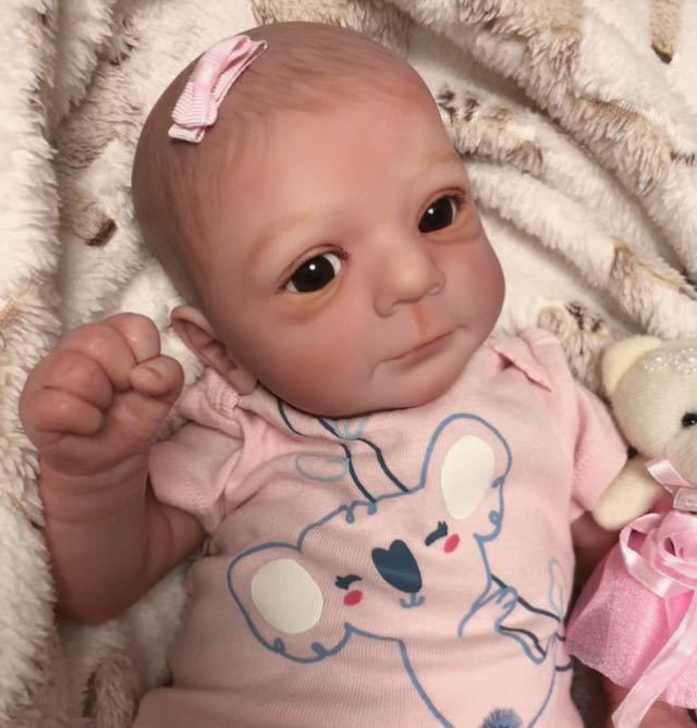 可愛いお顔の赤ちゃん リボーンドール 抱き人形 ベビー人形 売買されたオークション情報 Yahooの商品情報をアーカイブ公開 オークファン Aucfan Com