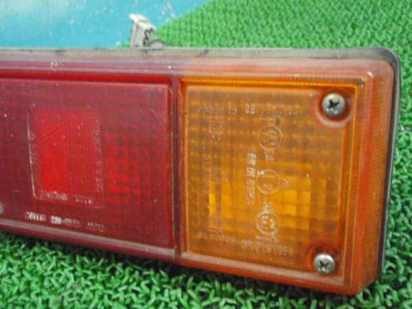 * SE88TN Vanette tail lamp tail light right 280439JJ