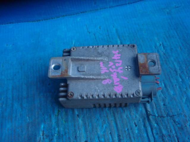 * W168 Mercedes Benz A190 fan relay HKR A0275458032 241241JJ