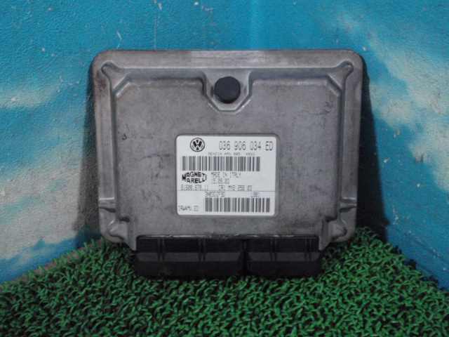 * 9NBBY Volkswagen Polo engine computer -036 906 034ED 290344JJ