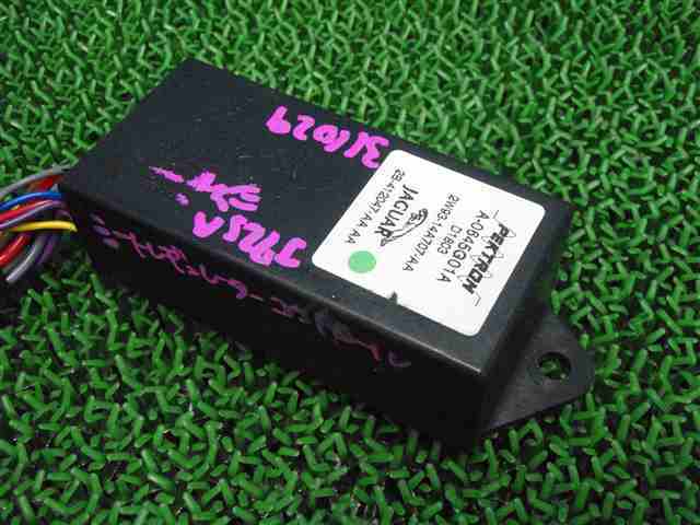 * J72SA Jaguar XJ8 seat control 93-14A707-AA 15101JJ