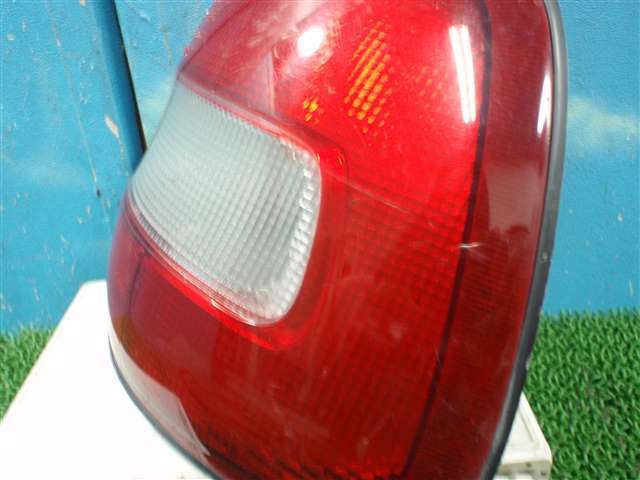 * GC21W Cultus Crescent tail lamp right 200507JJ