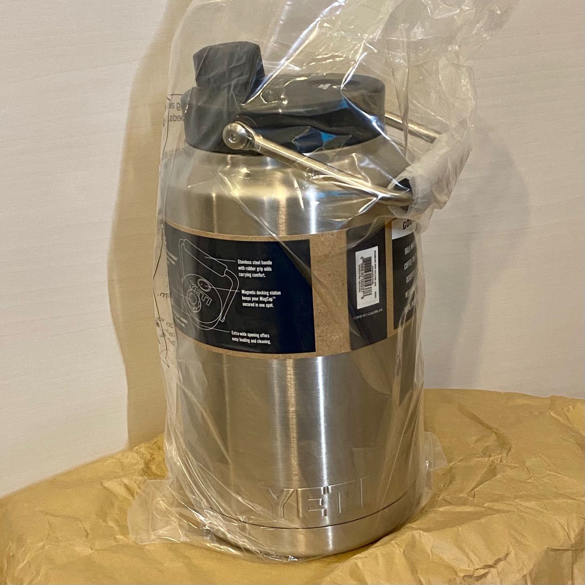 カテゴリ】 YETI イエティ 1ガロンジャグ 保冷 保温 約3.6L シルバーの