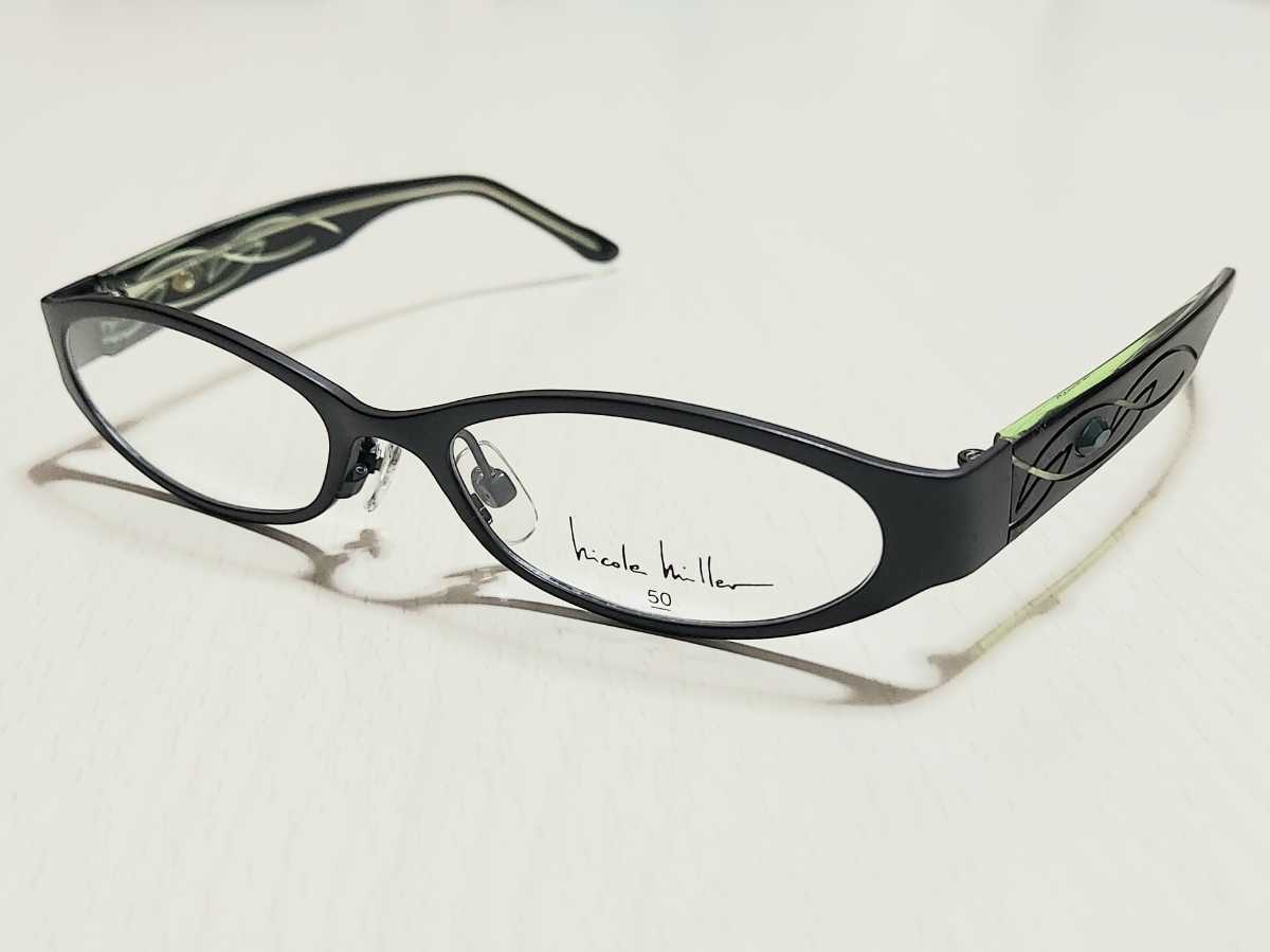 新品　NICOLE MILLER　ニコルミラー　日本製　メガネ　眼鏡　高級感　オシャレ　上品　フルリム　黒ぶち　黄緑