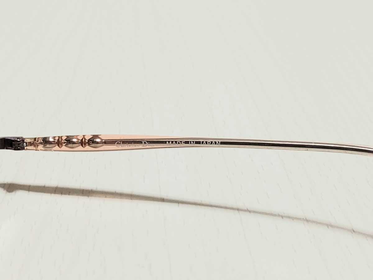 新品　Christian Dior　ディオール　ブランド　日本製　メガネ　眼鏡　高級感　オシャレ　フルリム　ピンク系　可愛い　チタン　軽い_画像9