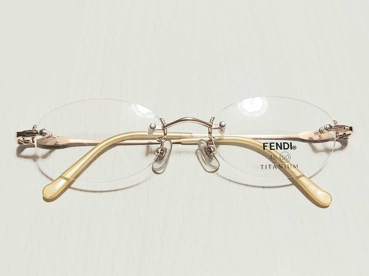 新品　FENDI　フェンディ　ブランド　メガネ　眼鏡　高級感　上品　ツーポイント　ゴールド　綺麗 チタン　軽い_画像7