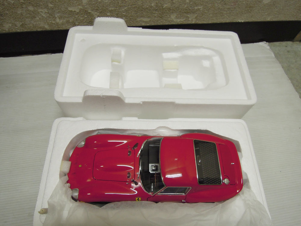 2137) 箱開封のみ KYOSHO 京商 ハイエンドモデル Hi-End model 1/18 フェラーリ 250 GTO (RED) 08437R_画像7