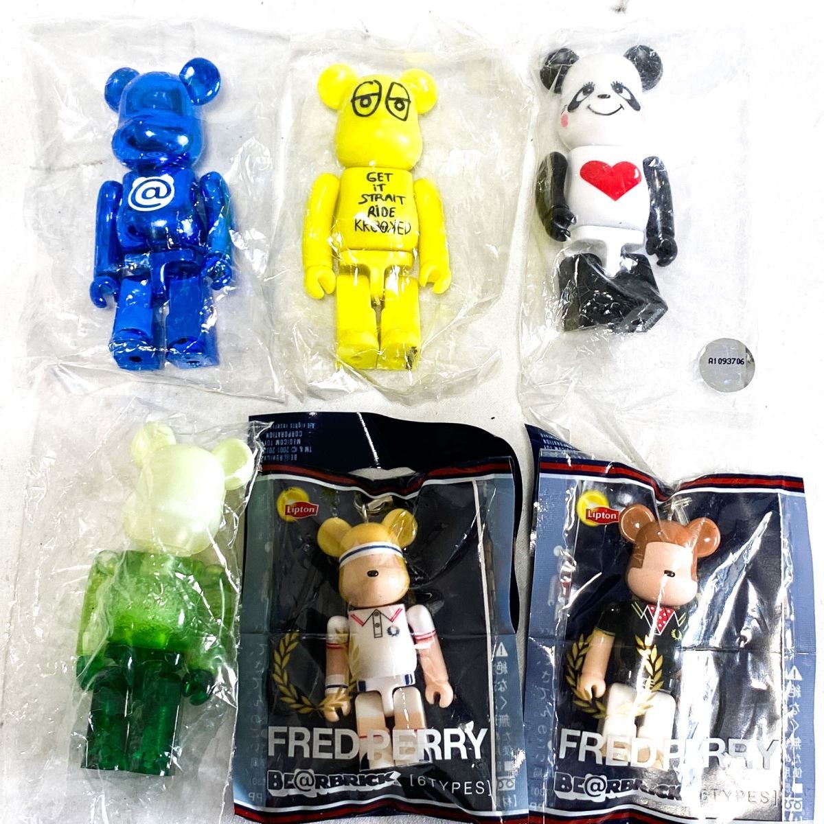 ベアブリック 32体まとめ】BE@RBRICK 100% MEDICOM TOY ベアブリック 32体まとめ】BE@RBRICK 100% MEDICOM TOY