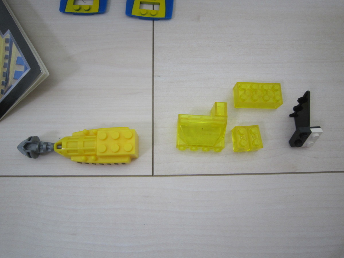 希少！MEGA BLOKS メガブロック TRANSFORMING BLOK BOTS SCUBA トランスフォーミング 93411 ritvik_画像2