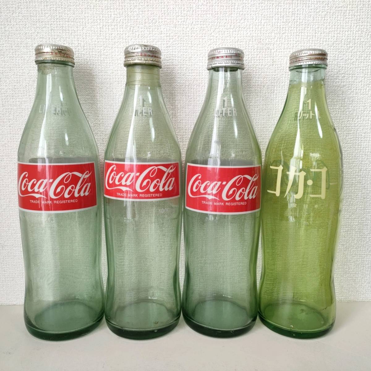 N27 昭和レトロ 古い空瓶 空き瓶 コカ コーラ １L ボトル びん ４点 