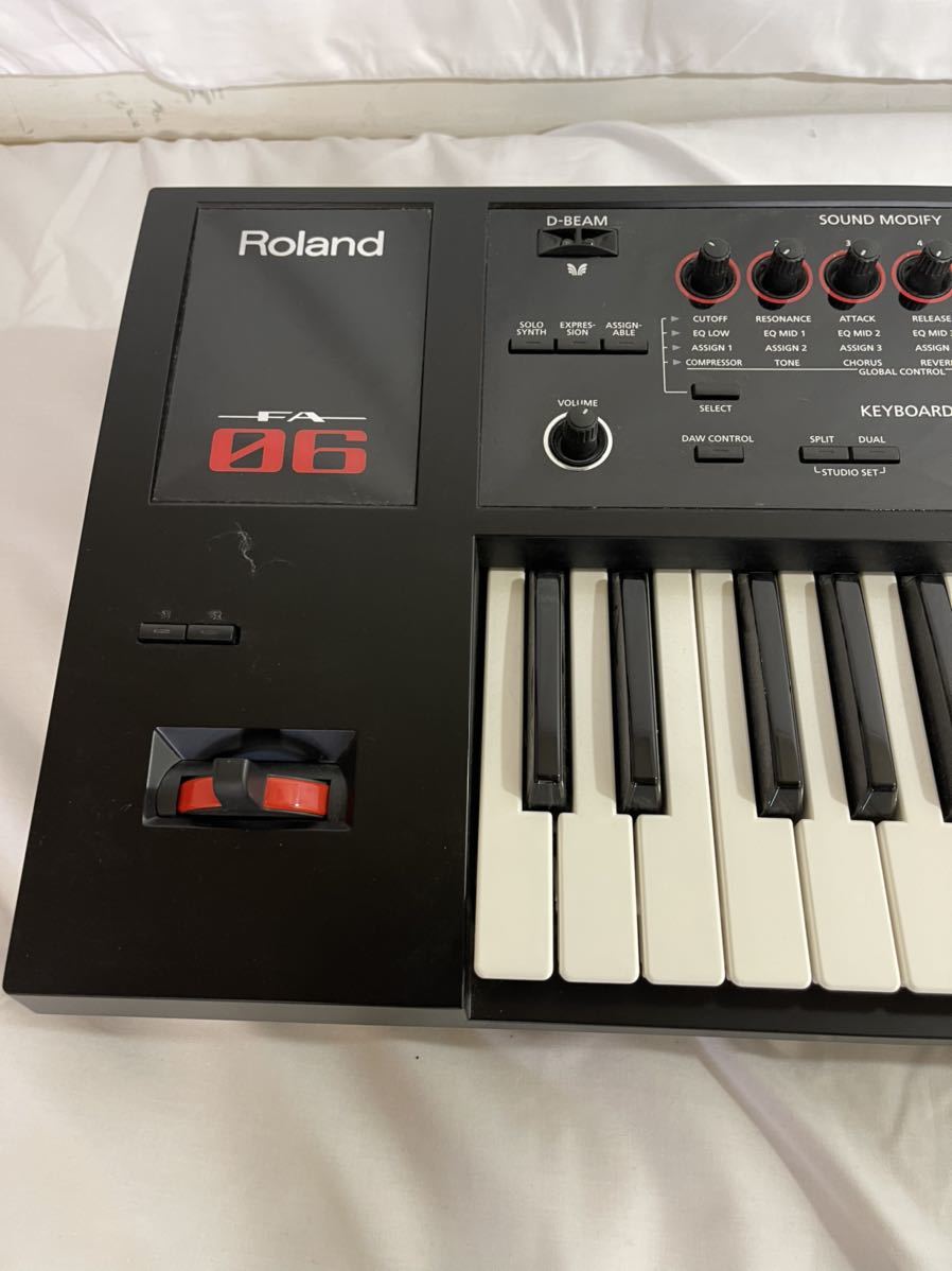 Roland/ローランド FA-06 MUSIC WORKSTATION 61鍵盤シンセサイザー