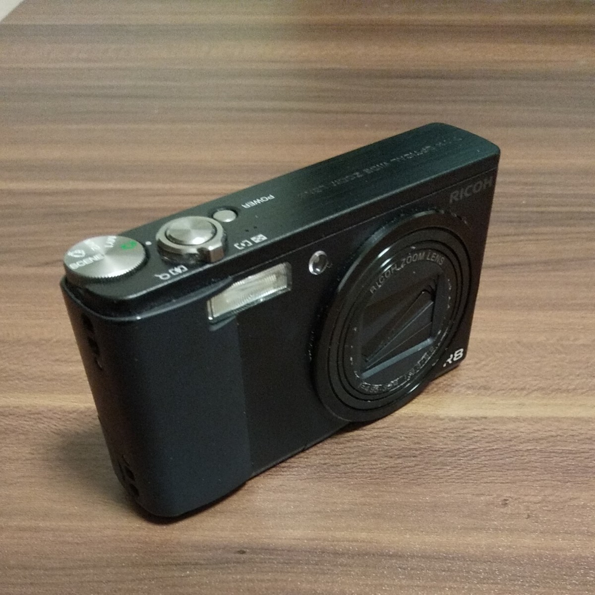 PayPayフリマ｜ジャンク RICOH リコー コンパクトデジタルカメラ デジカメ R8 ブラック