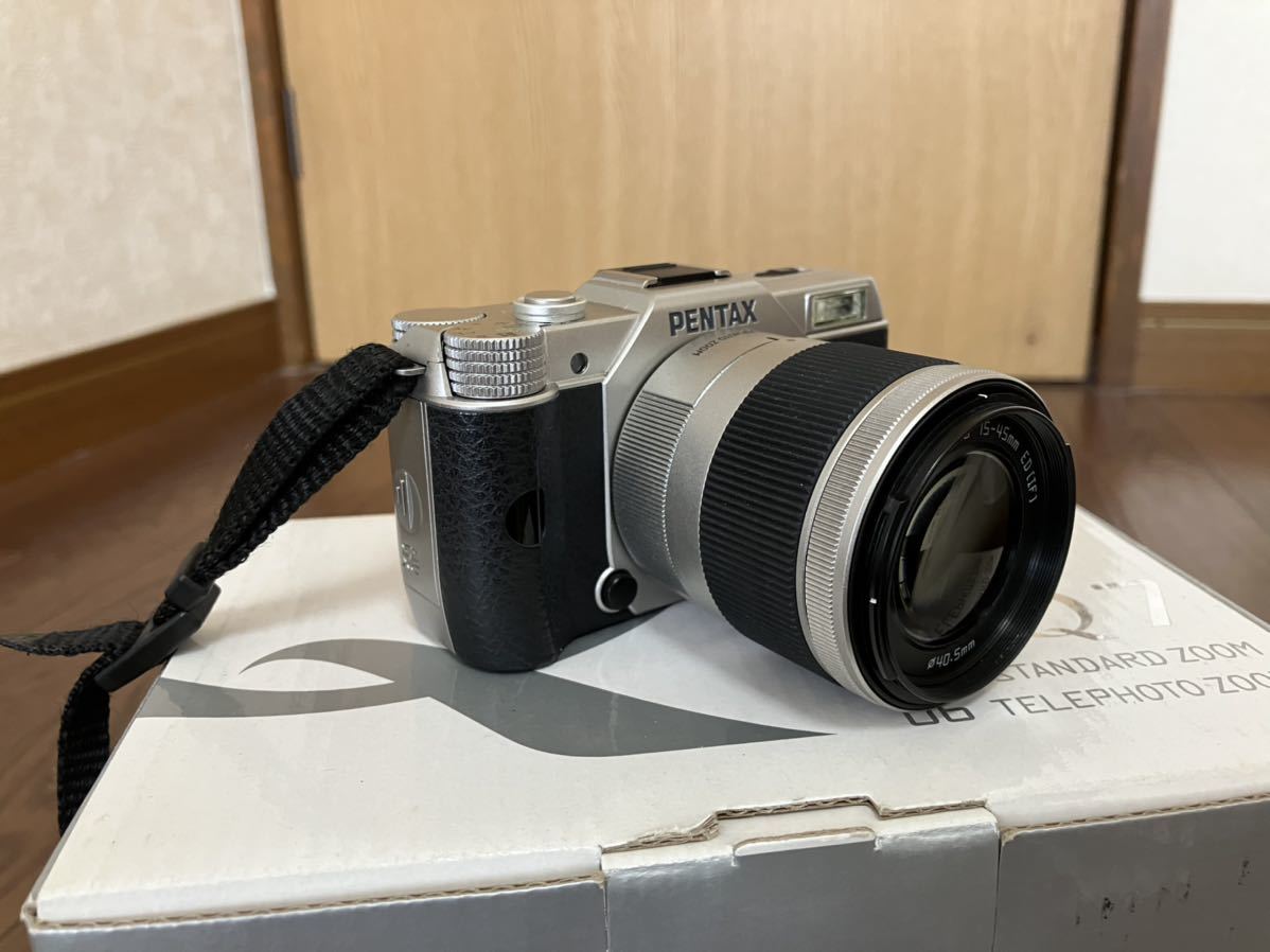 ペンタックスPENTAX ミラーレス一眼 PENTAX Q7 ダブルズームキット