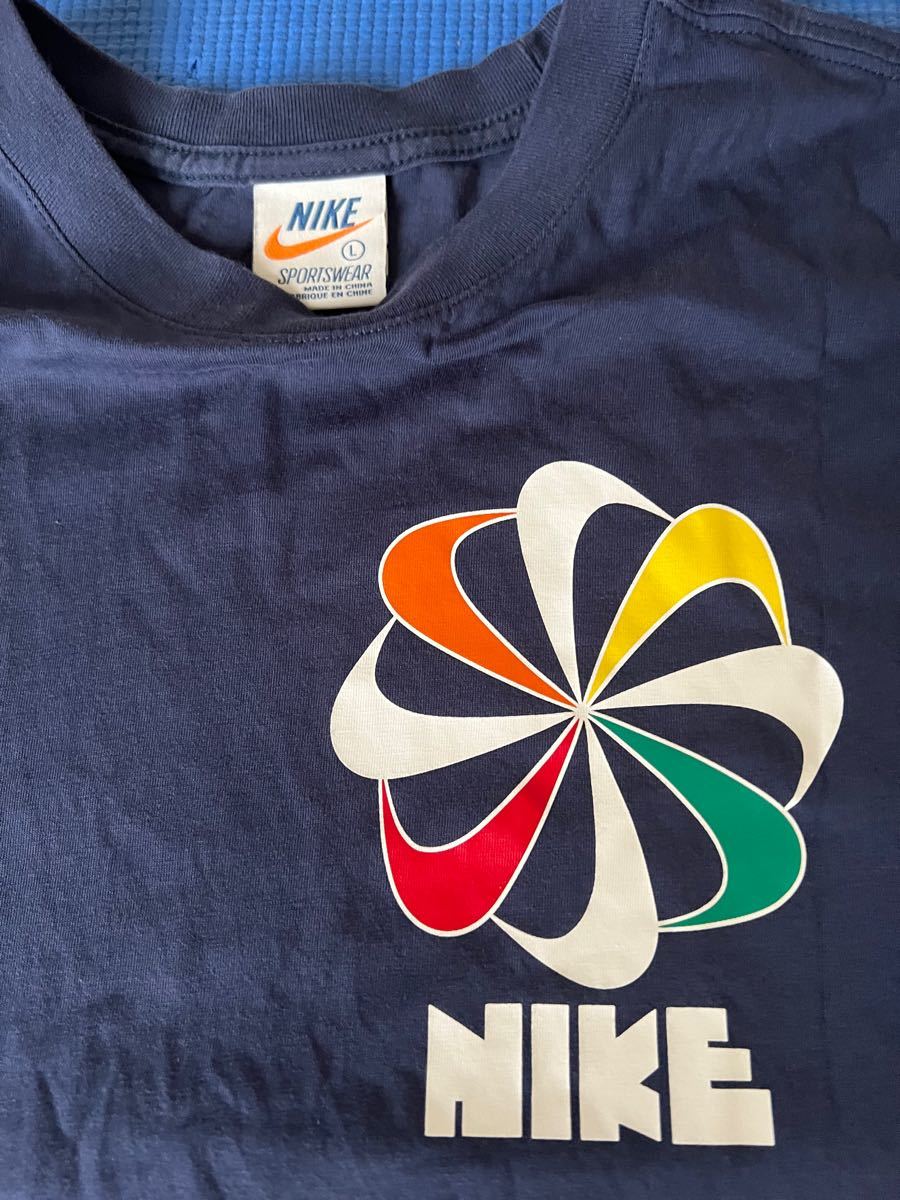 ブランド NIKE - nike 風車 Tシャツ ネイビー Lの通販 by たかお's