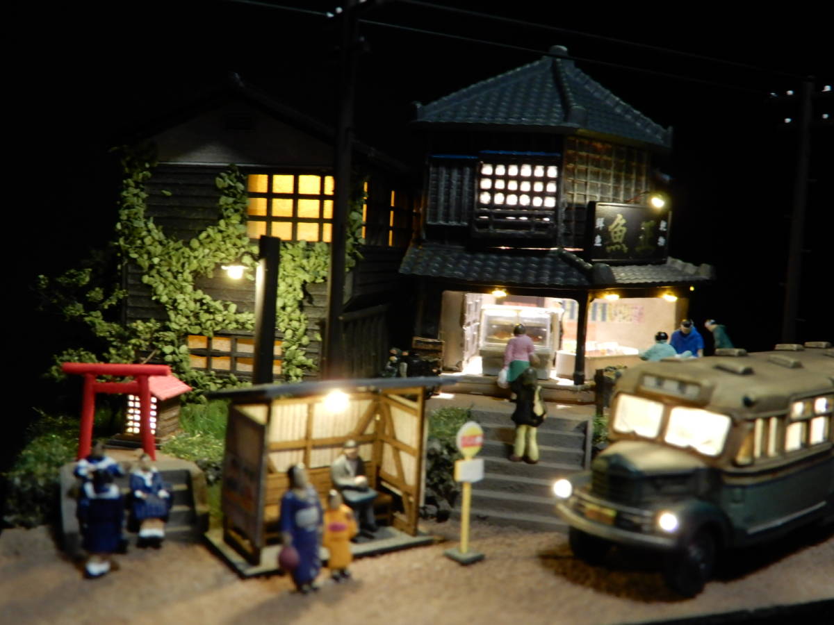 昭和奇譚 1/150ジオラマ「懐かしいバスが走る風景」LED電飾/ケース付 昭和奇譚 1/150ジオラマ「懐かしいバスが走る風景」LED電飾/ケース付