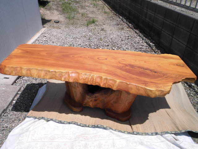 茨城つくば産欅１枚板テーブル 木工匠作製商品（希少商品）引取り限定特別価格近隣県行ける範囲配達可