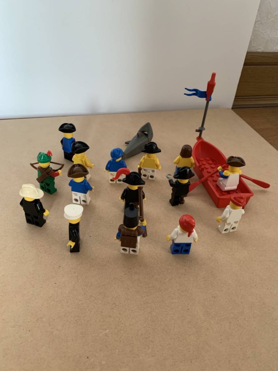 LEGO レゴ フィグ 海賊 女海賊 南海の勇者 ボート サメ の商品詳細