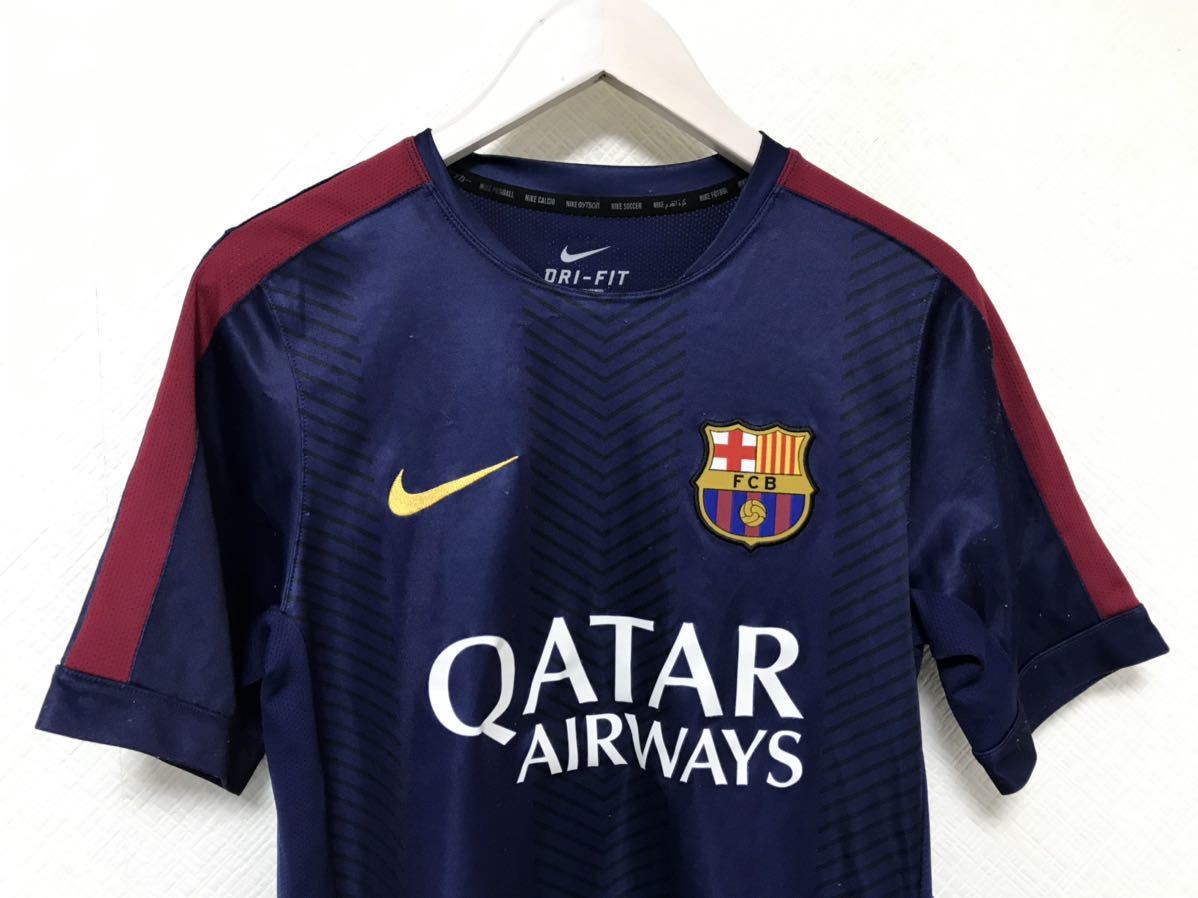 本物ナイキNIKE×FCバルセロナ バルサロゴワッペン半袖Tシャツ 本物ナイキNIKE×FCバルセロナ バルサロゴワッペン半袖Tシャツ