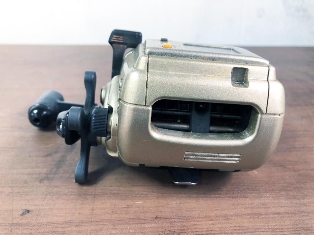 ◎★ 中古★SHIMANO/シマノ リール 小船 ケース付き 釣り具 フィッシング【1000EV】AO1O_画像5