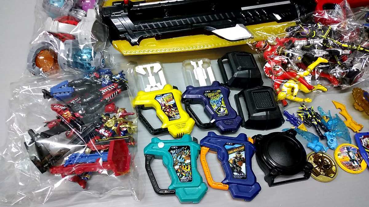 仮面ライダー 戦隊ヒーロー他 フィギュア　武器おもちゃジャンクセット_画像6