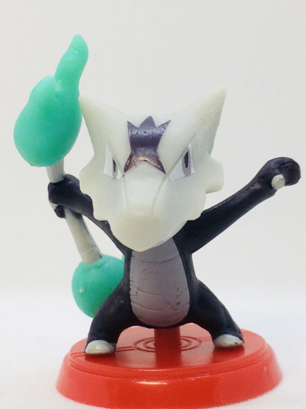 ポケモン ぽけもん 小さいサイズ　任天堂　Nintendo　ゲーム フィギュア　ポケットモンスター　Pocket Monster　ガラガラ　22p39