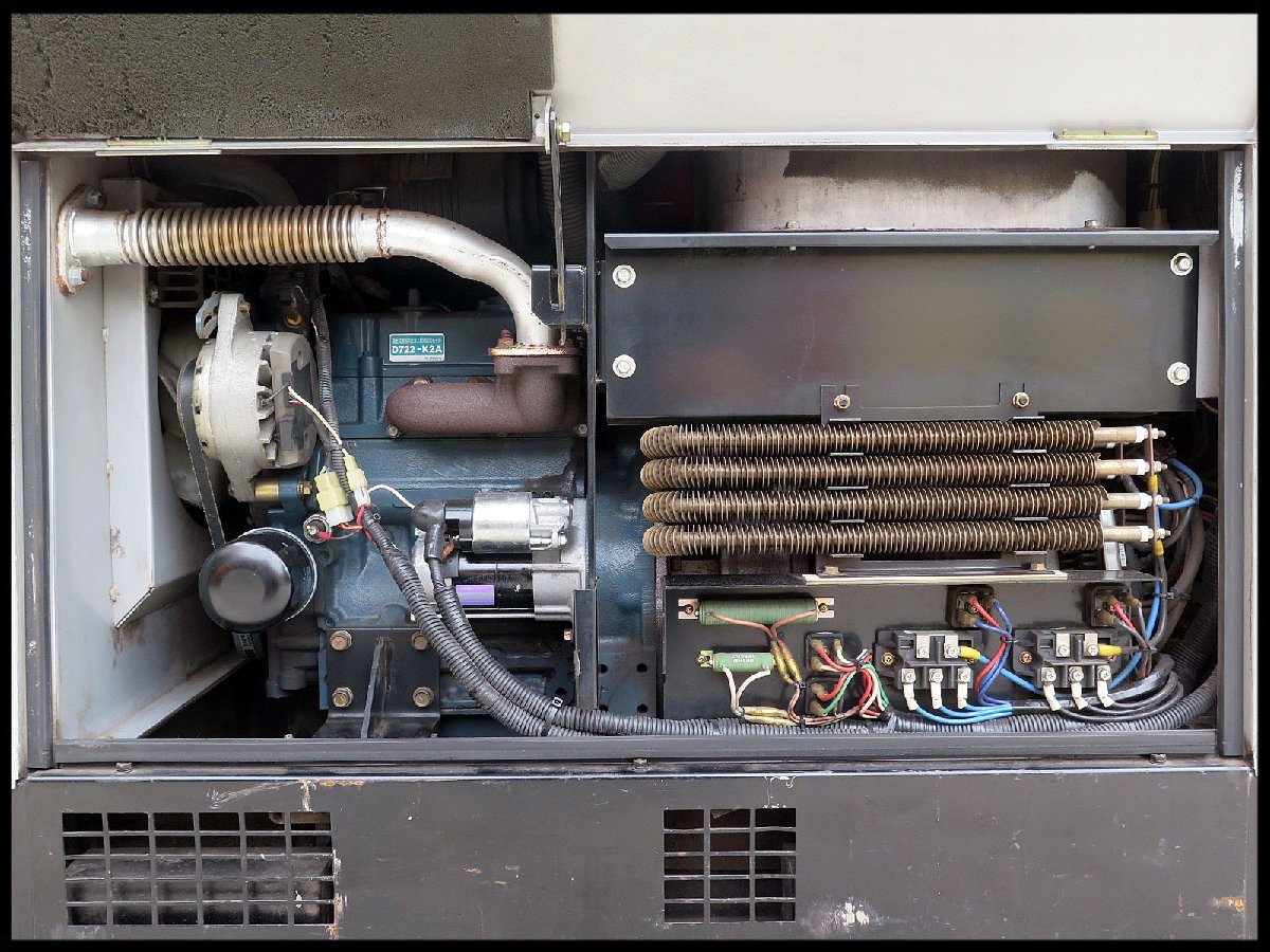 # Shindaiwa soundproofing type diesel engine generator combined use welding machine DGW310MC/ three-phase 200V generator / arc welding machine 