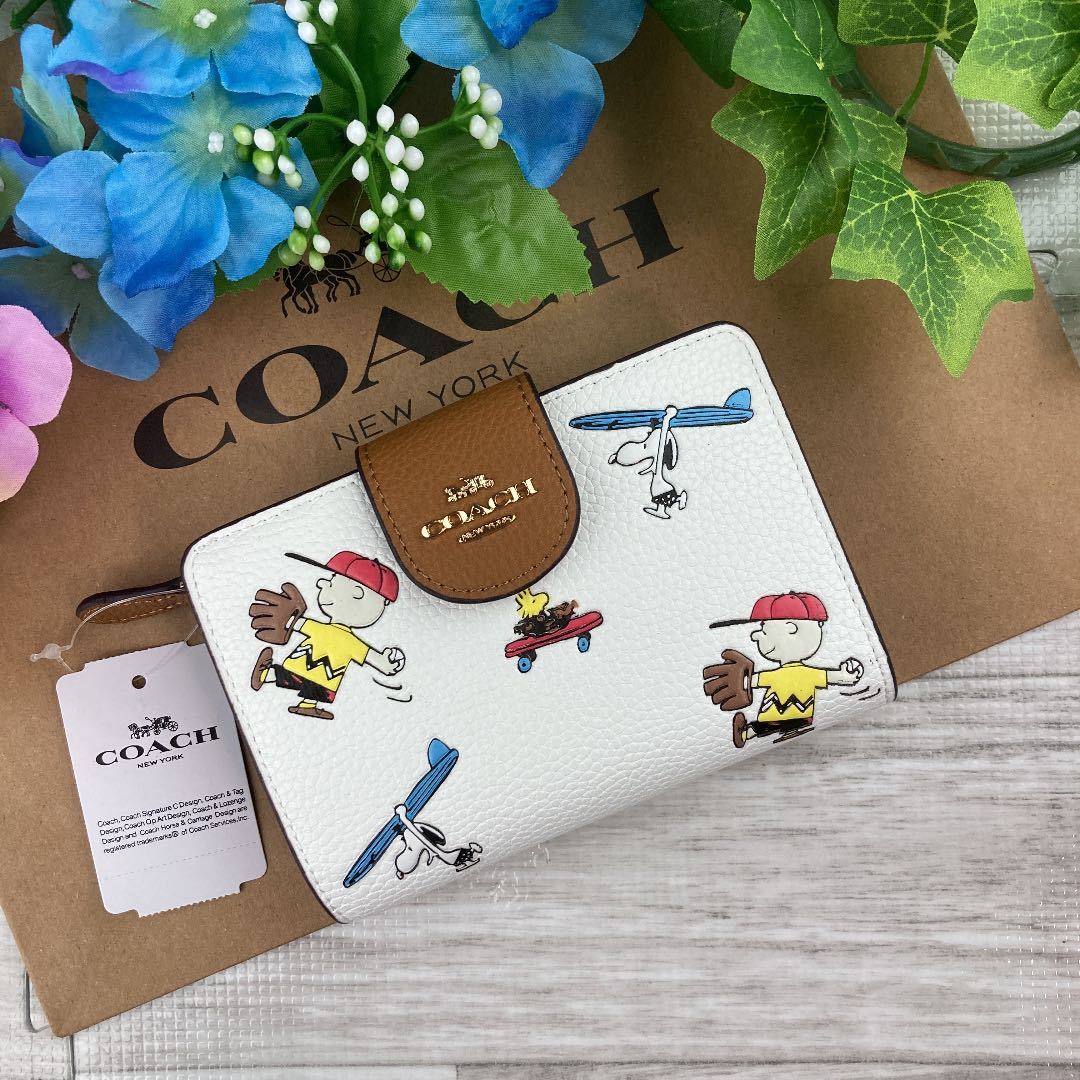 COACH コーチ 財布 レディース 新品 未使用 二つ折り財布 スヌーピー