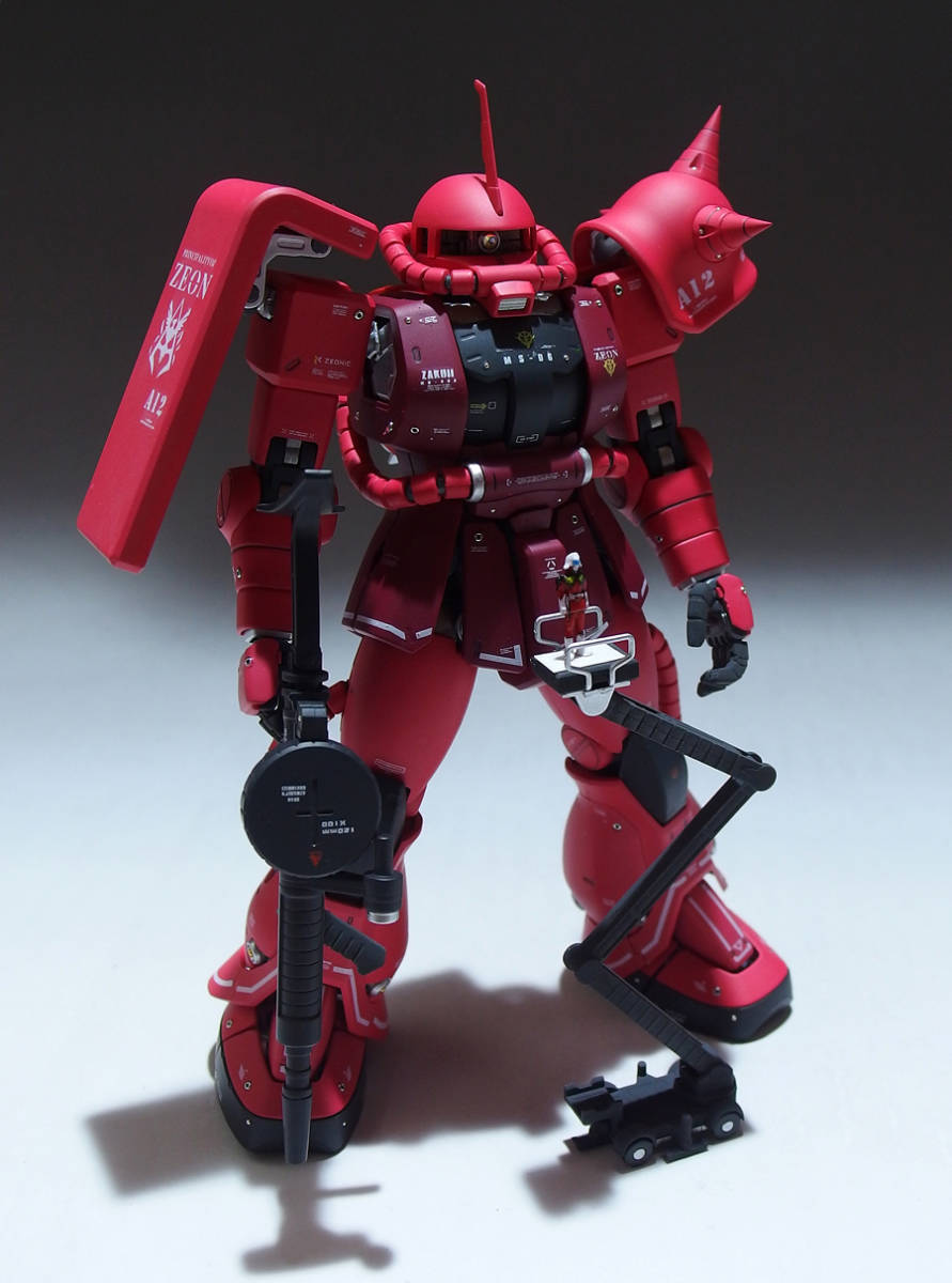 1/100 MG MS-06S シャア専用ザク Ver.2.0 塗装済完成品 1/100 MG MS-06S シャア専用ザク Ver.2.0 塗装済完成品