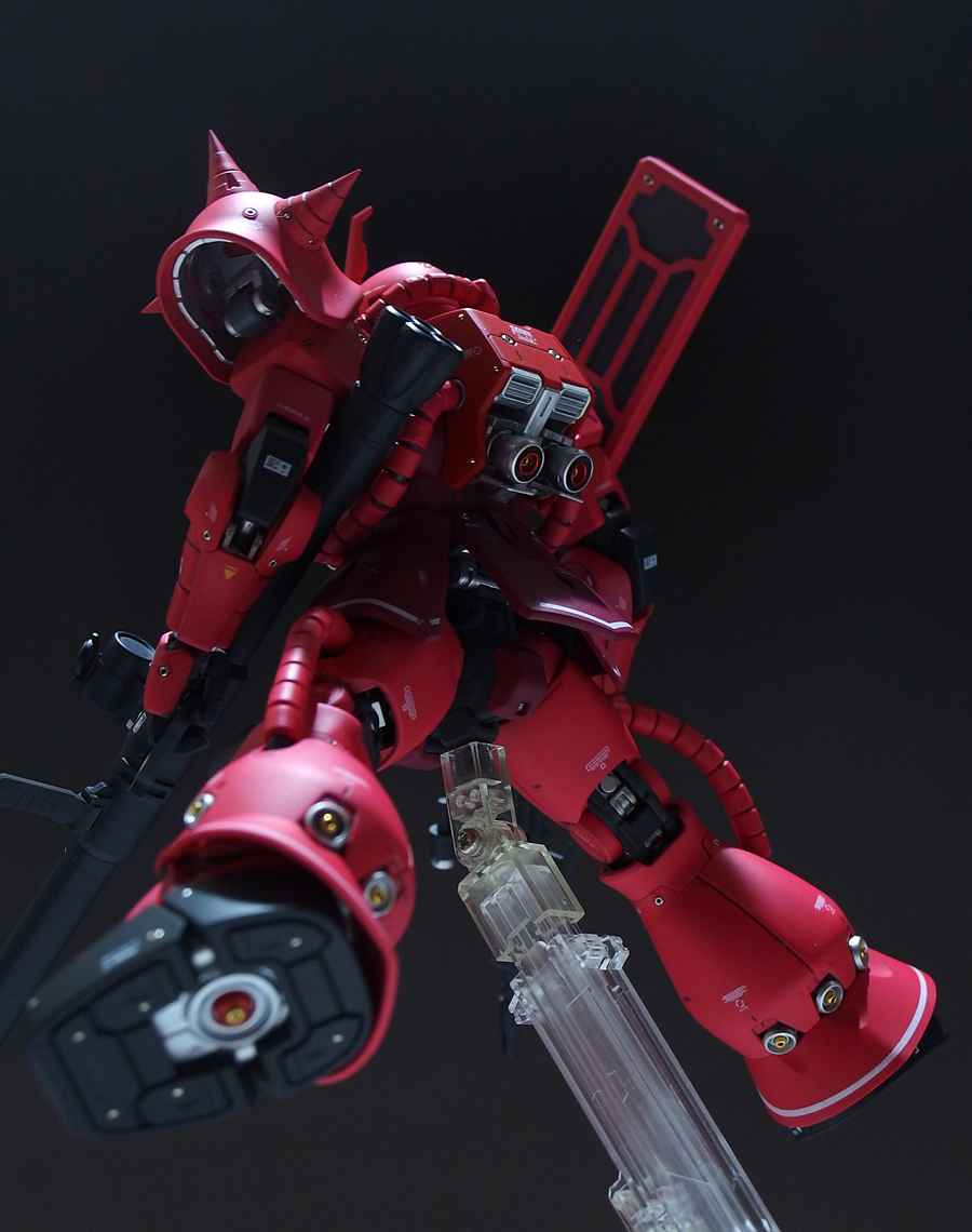 1/100 MG MS-06S シャア専用ザク Ver.2.0 塗装済完成品 1/100 MG MS-06S シャア専用ザク Ver.2.0 塗装済完成品