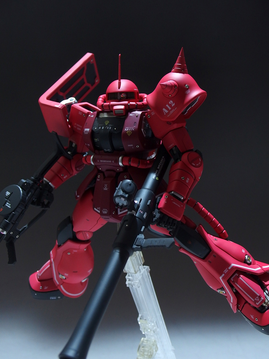 1/100 MG MS-06S シャア専用ザク Ver.2.0 塗装済完成品 1/100 MG MS-06S シャア専用ザク Ver.2.0 塗装済完成品