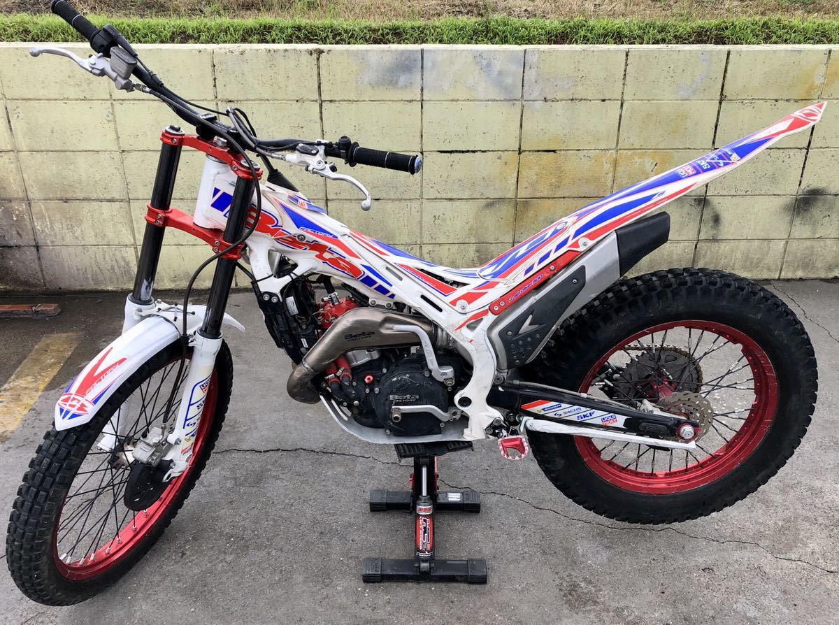 BETA EVO 2T300 factory 2015年式 トライアル バイク
