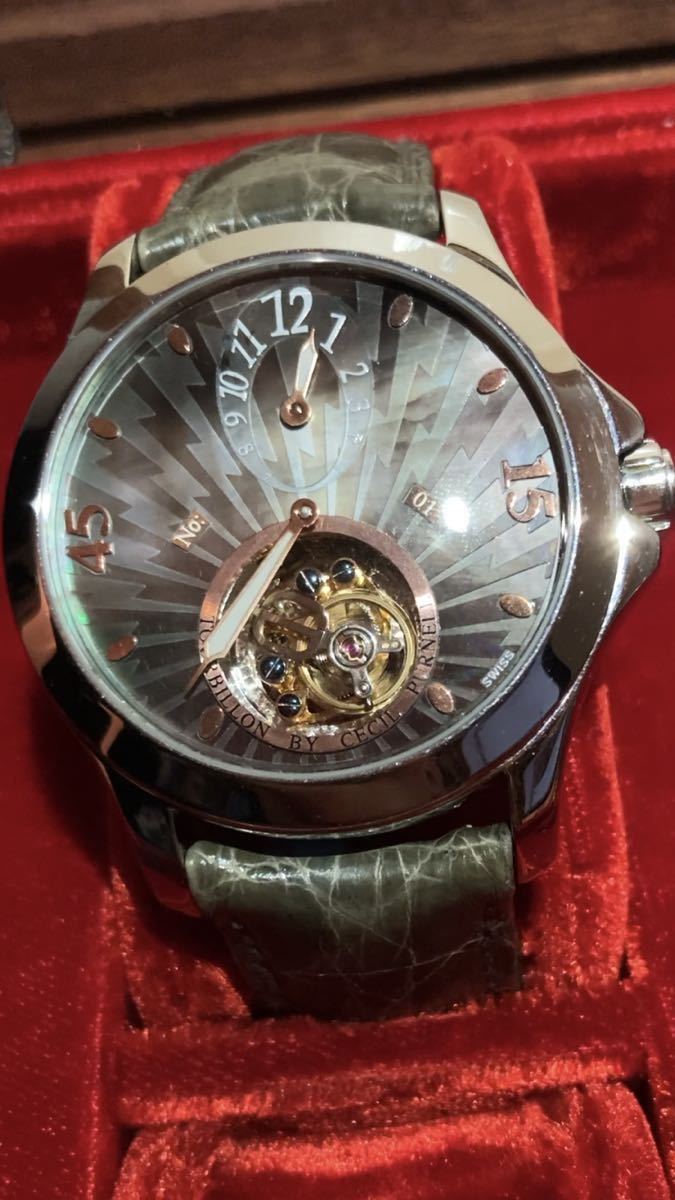 正規品セシルパーネルCECILPURNELLトゥールビヨン腕時計43ミリ腕時計定価1200万円極美品付属品完備ロイヤルオークリシャールミル_定価1200万円の超高級腕時計です。