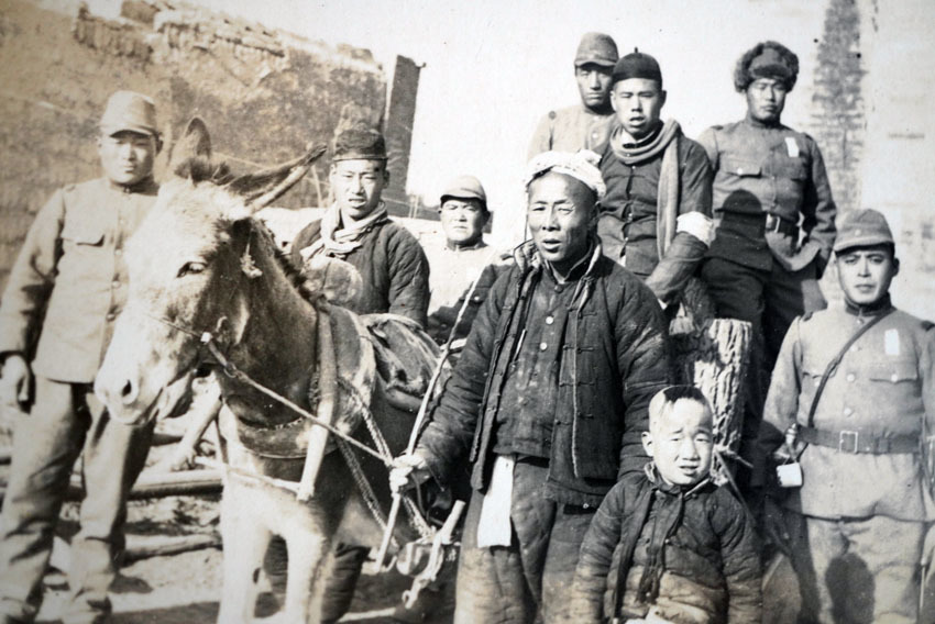 戦前「支那事変出征記念 写真アルバム 」約110枚/旧日本軍 斬首 戦前「支那事変出征記念 写真アルバム 」約110枚/旧日本軍 斬首