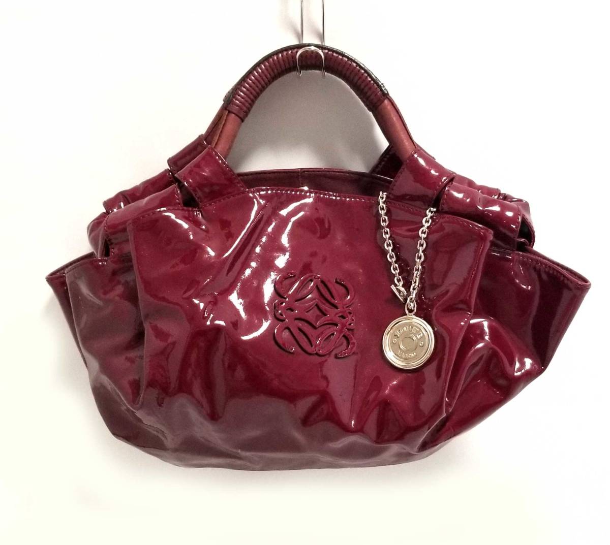 ロエベ ハンドバッグ ナッパアイレ アナグラム レザー エナメル