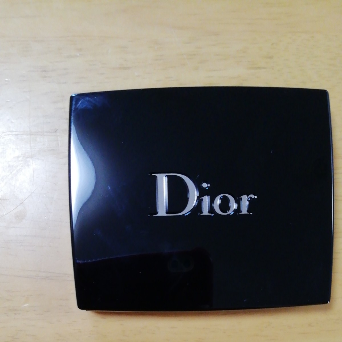 Dior 店舗限定色　ニュールック　ディオール アイシャドウ サンククルール